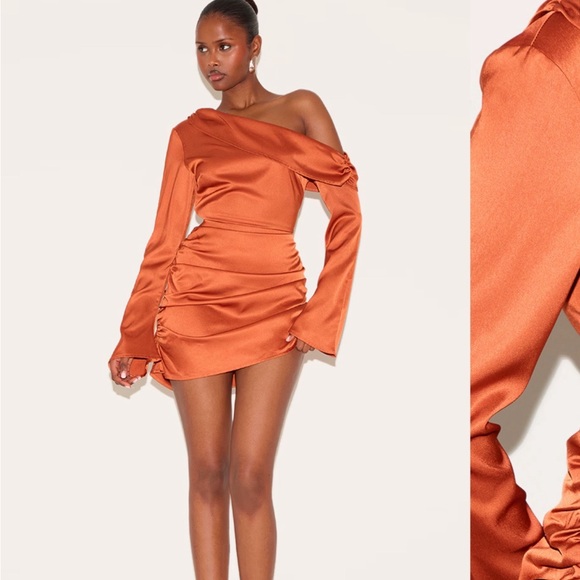 PrettyLittleThing Orange Long Sleeve Dress - Picture 1 of 2